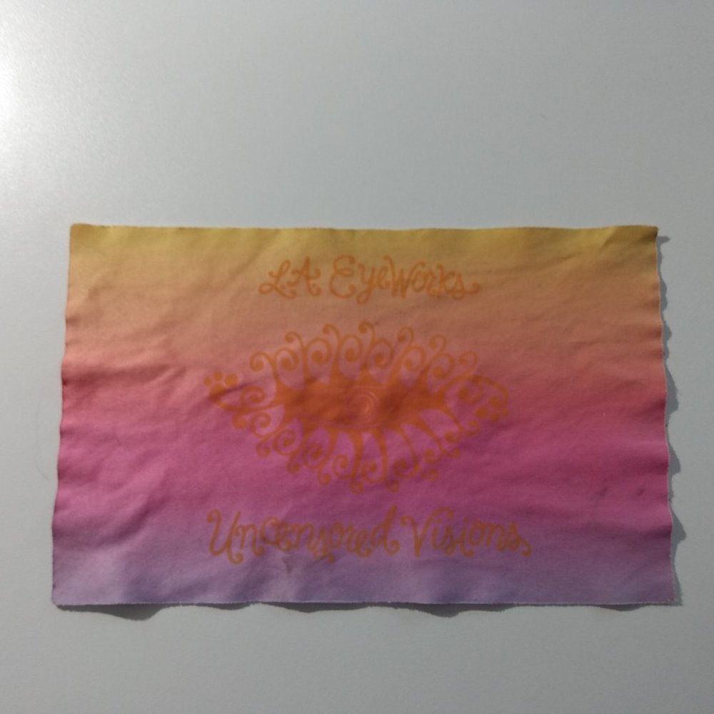 LA EYEWORKS EYEGLASS CLEANING CLOTH   